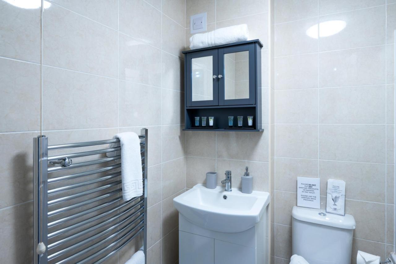 Yew Tree House Contractor / Family Home Free Netflix Fast Wifi Near Dudley/Birmingham Cradley Heath Dış mekan fotoğraf